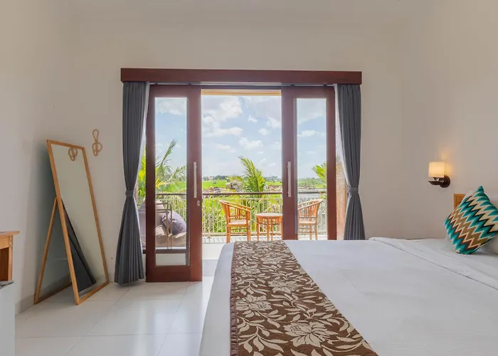 Guest house Frangipani House And By Ecommerceloka 3*
